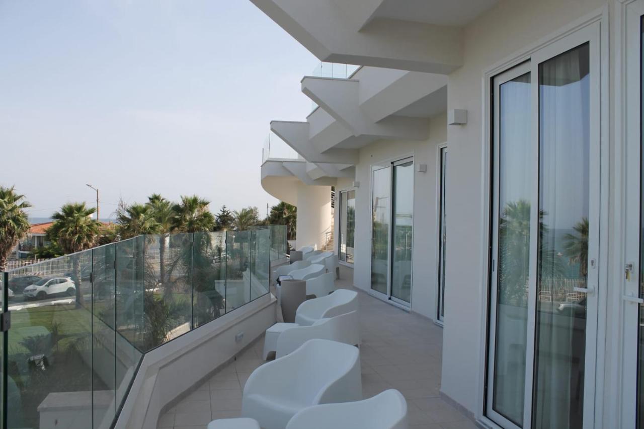 Jonium Hotel - Amazing Sea View And Swimming Pool פולסנו מראה חיצוני תמונה
