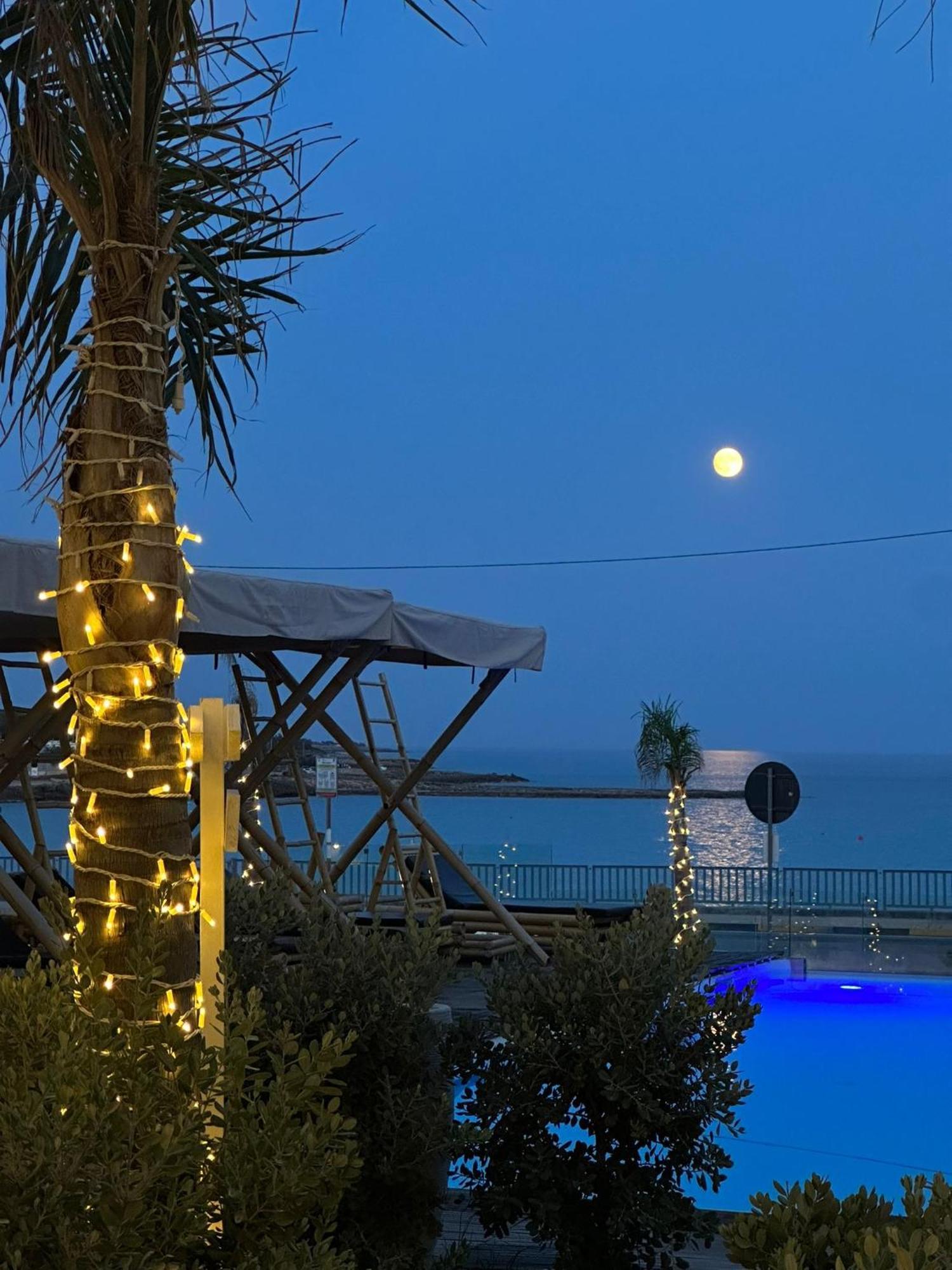 Jonium Hotel - Amazing Sea View And Swimming Pool פולסנו מראה חיצוני תמונה